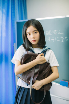 五个黑人玩一个女5P视频
